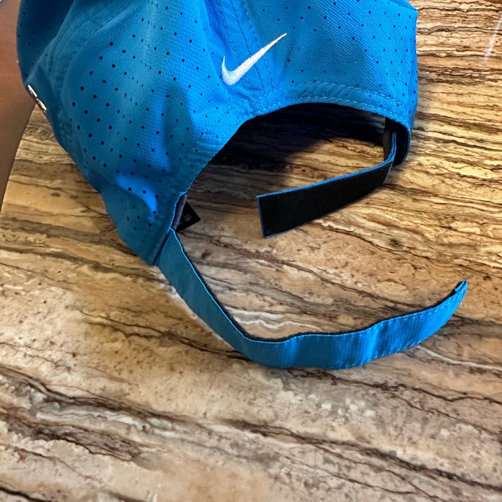 Golf hat - Picture 6 of 7